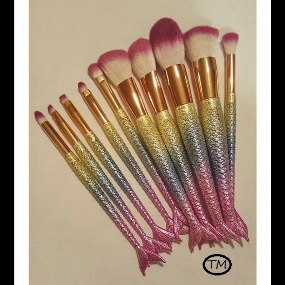 10 PCS Mermaid Tail make up brush Set